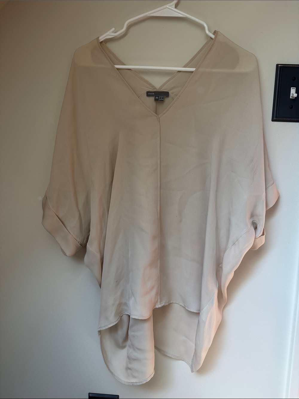 Vince Camuto Beige Cream V-Neck Draped Tunic Top